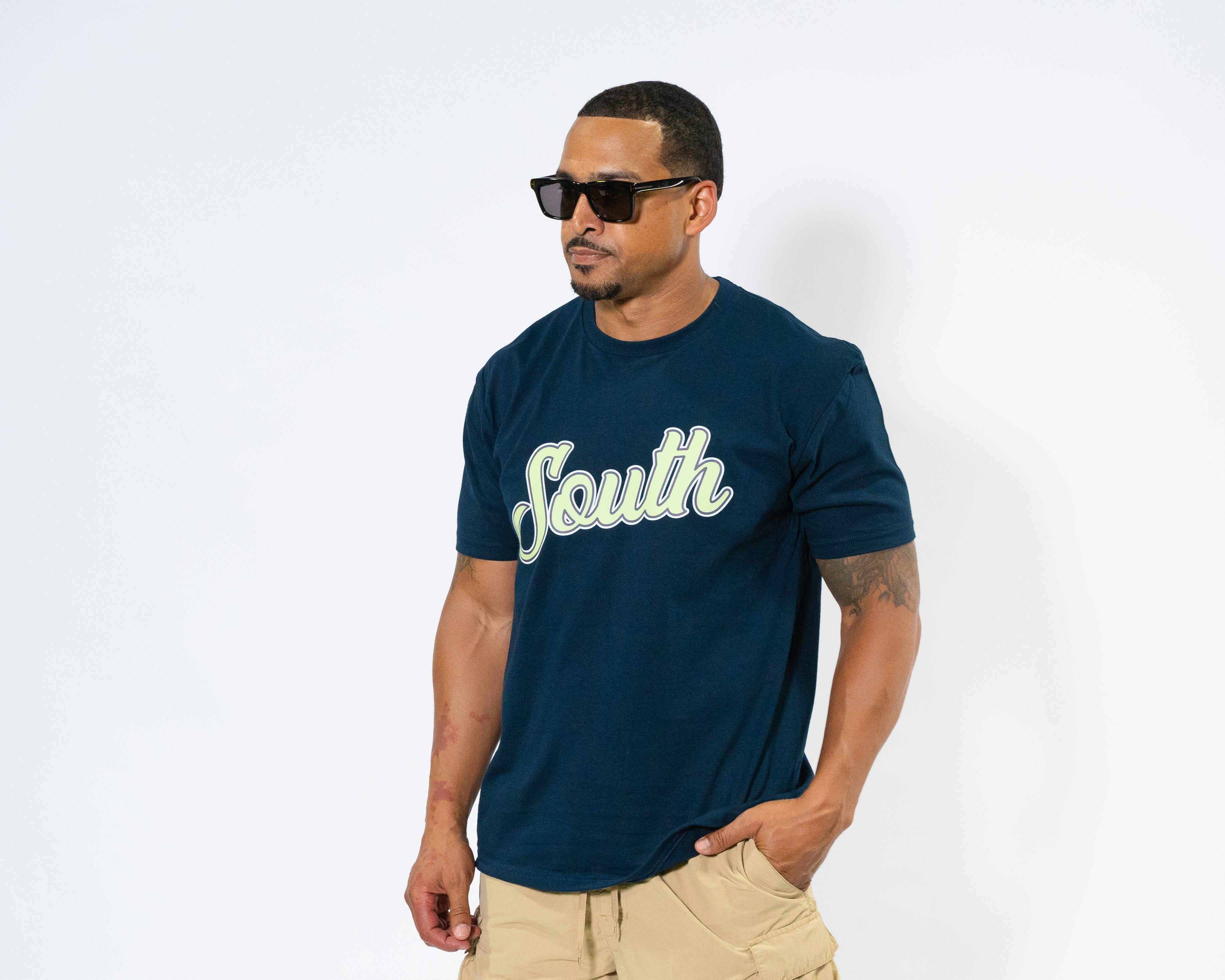 SDIB South Script Tee (Navy)