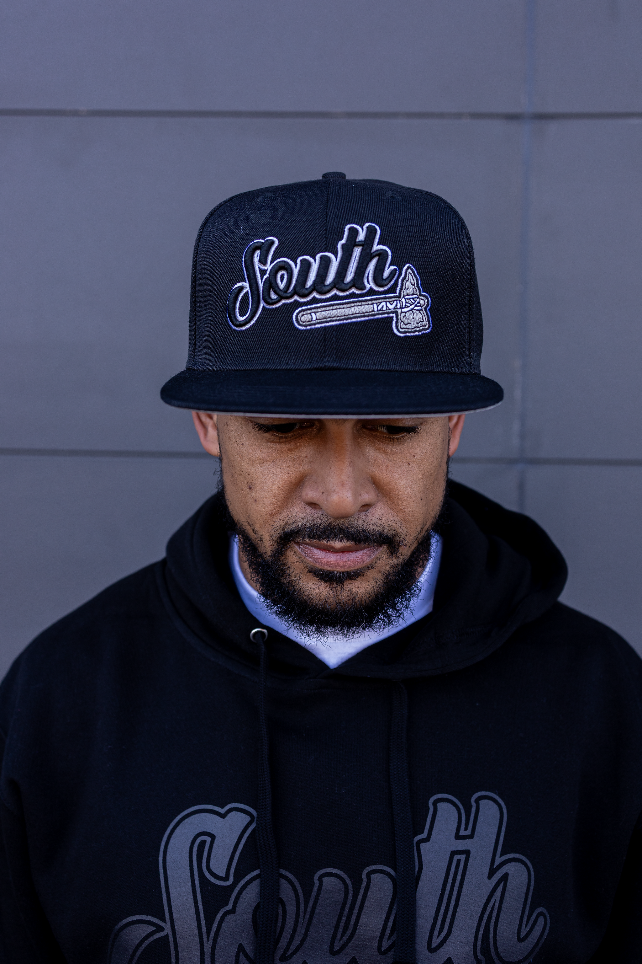 "South Tomahawk" Snapback Hat (Black)