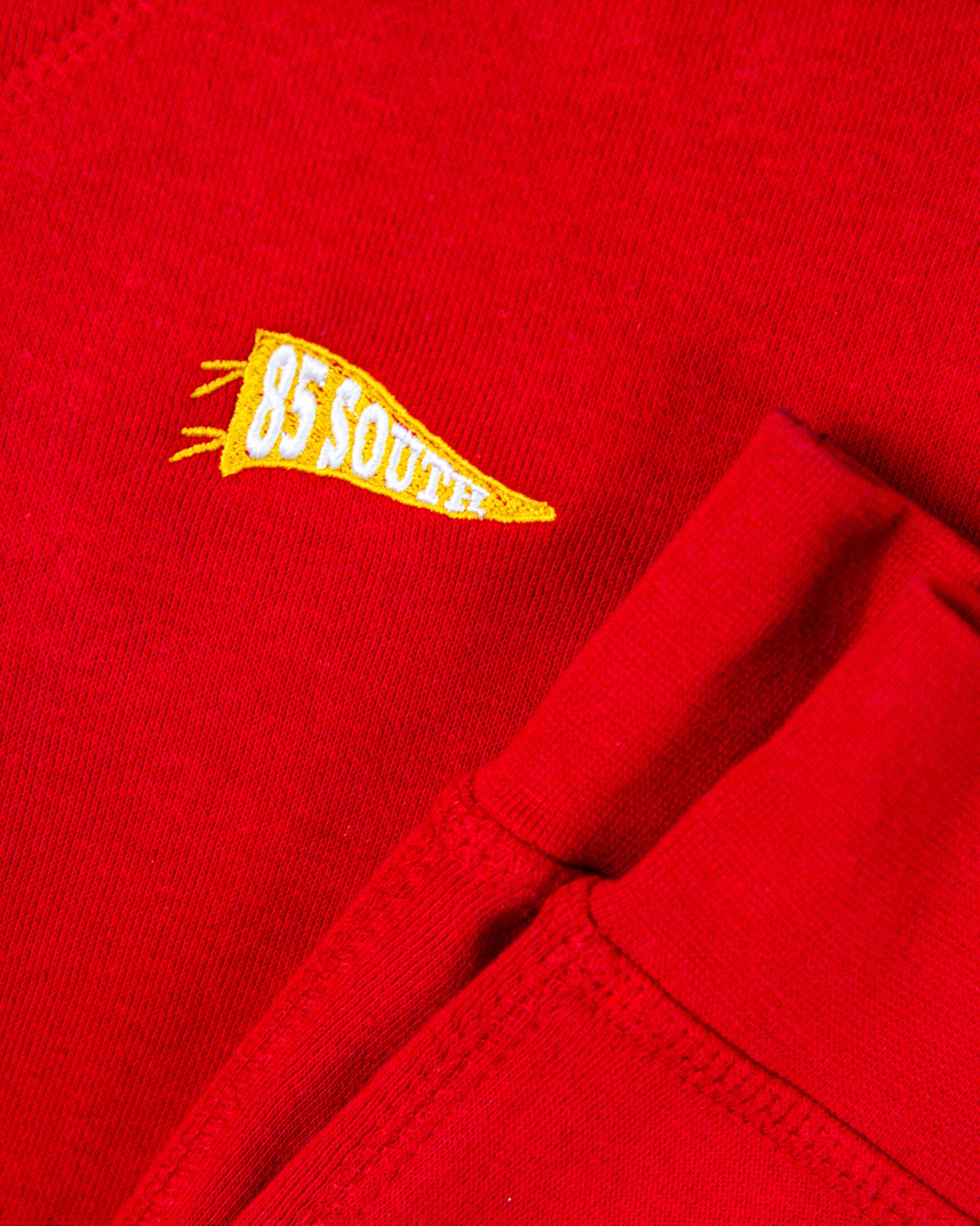 Team 85 Away Jogger - Red